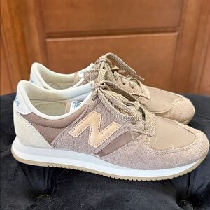 New Balance 420 Tan and Cream Sneakers